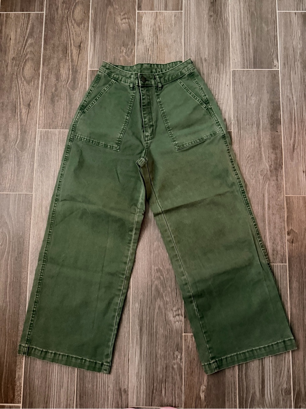 Women’s Wide-Leg Green Canvas Jeans